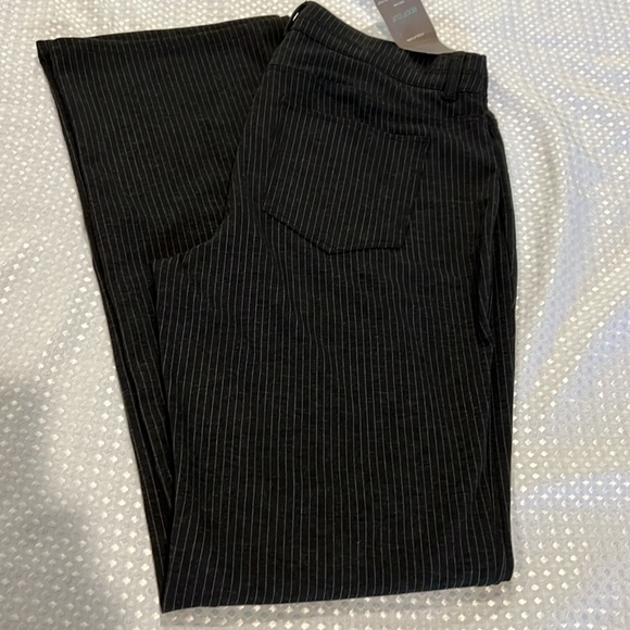 MAURICES BOOTCUT MID RISE PULL ON PANTS 0 LONG - Picture 5 of 8